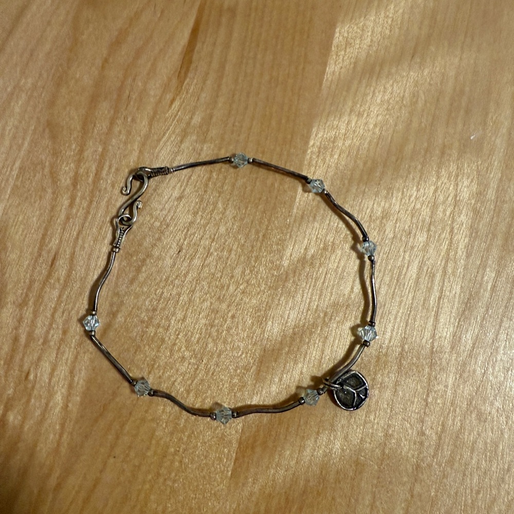 Girls peace sign anklet